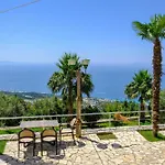 Hotel Palasa بالاسي