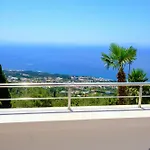 Hotel Palasa فندق 4*
