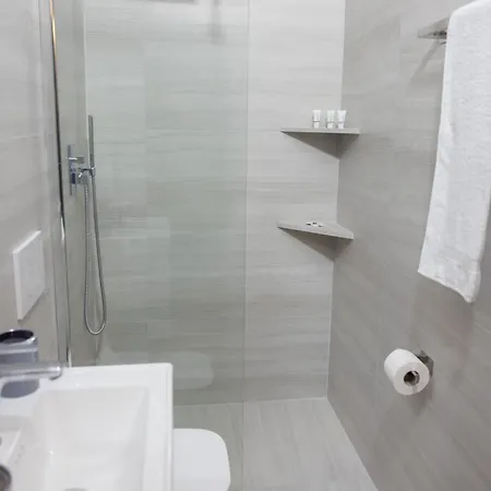 Hotel Palasa Palasa